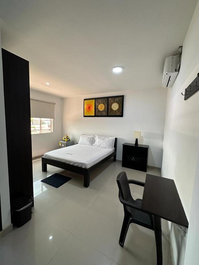 River Side Hotel *